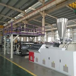 金纬机械SPC钙塑地板设备生产线
