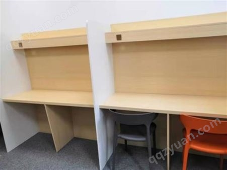 浩威家具 生产加工考研班学生用封闭式自习桌椅